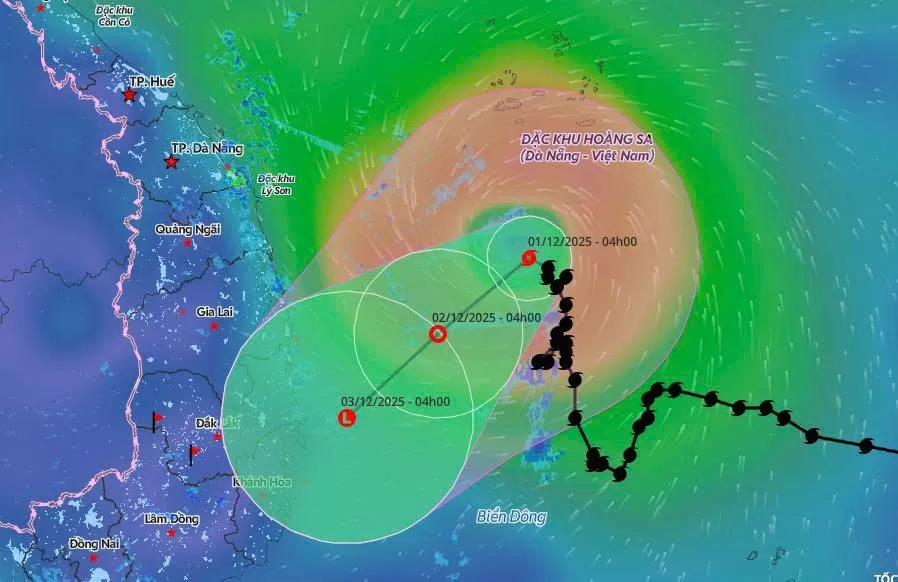 BÃO KOTO CÒN CẤP 8, SẼ SUY YẾU TRƯỚC KHI VÀO ĐẤT LIỀN